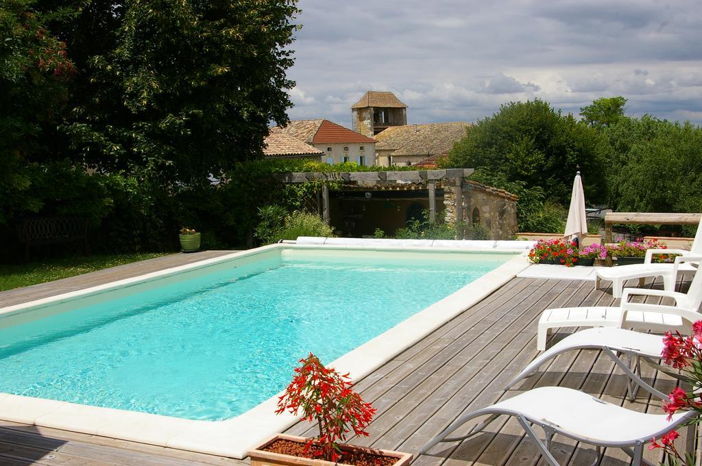 Bed and Breakfast L'Ancienne Forge 27 Rue De La Creche Bourg Born Villeréal Exterior foto